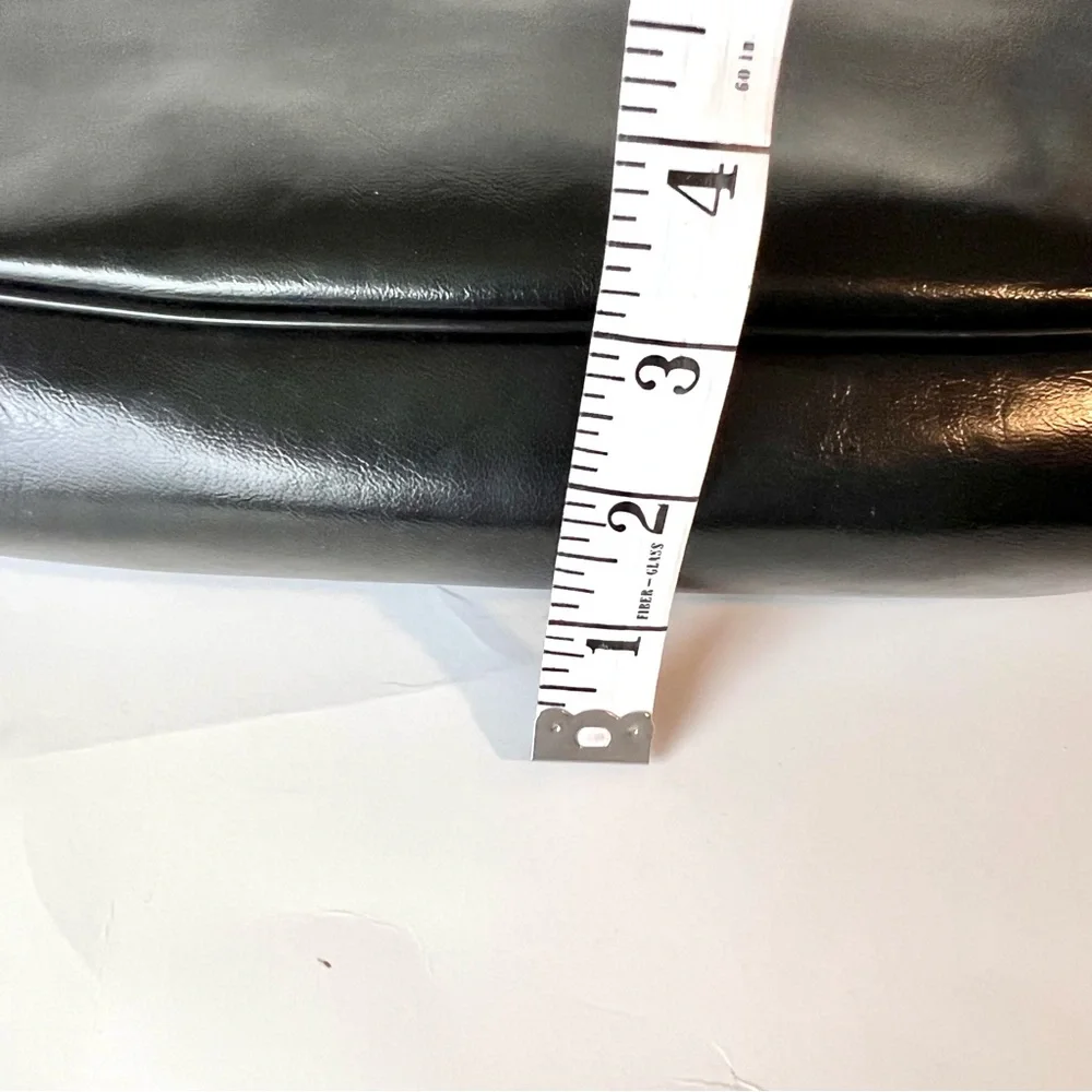 Vintage Black Clasp Closure Shoulder Bag